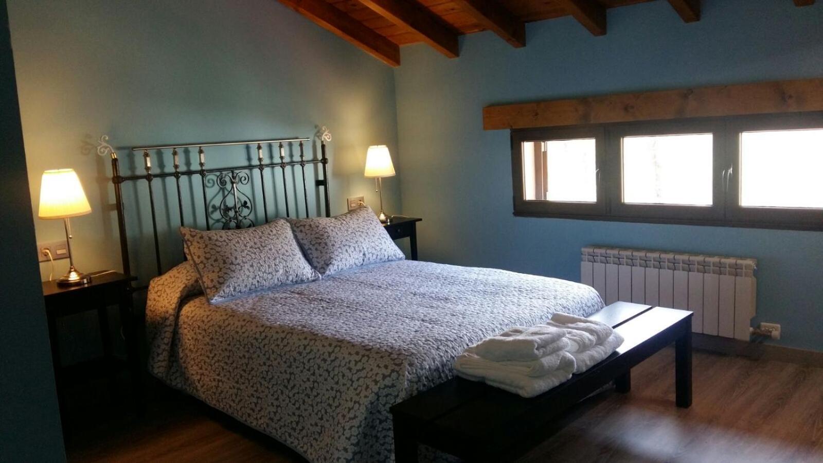 Apartamento Turistico Casas De Manuel La Pola de Gordon Exterior foto